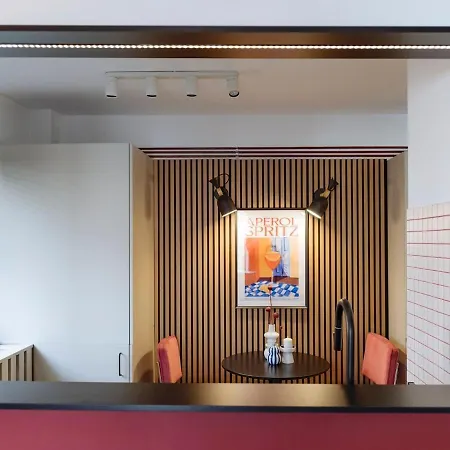 Charming - Location Near Old Town Апартаменты