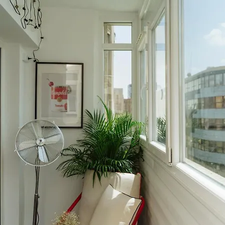 Charming - Location Near Old Town Apartamento Bucarest