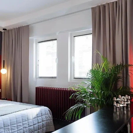 Charming - Location Near Old Town Bucarest