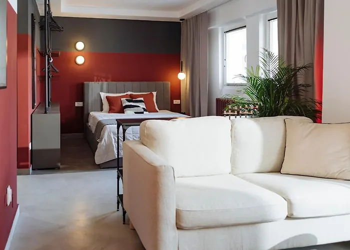 Charming - Location Near Old Town Apartament