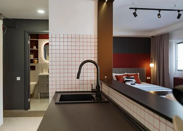 Charming - Location Near Old Town Bucureşti