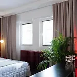 Charming - Location Near Old Town ブカレスト