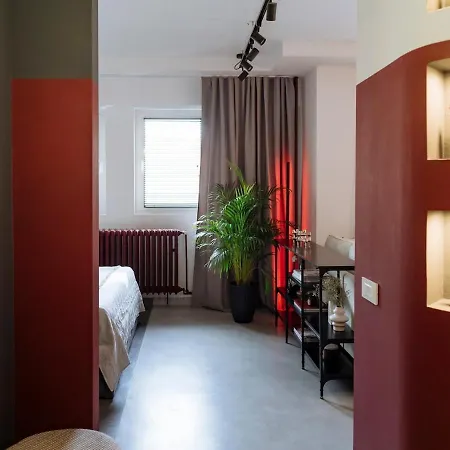 Apartment Charming - Location Near Old Town Bucharest